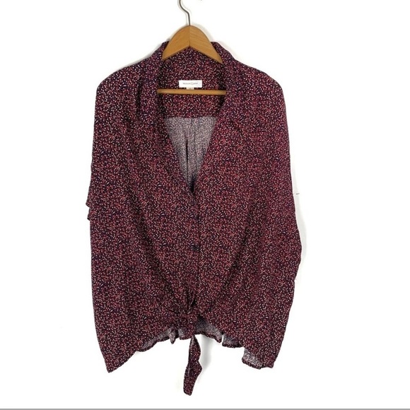 Women's Floral Button-Up Front Tie Lil Ditsy Floral Blouse NWT 69.00 - Picture 1 of 3